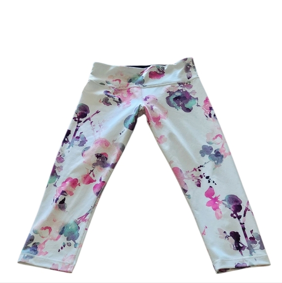 Lululemon Cropped blurred blossom pants - Picture 1 of 3